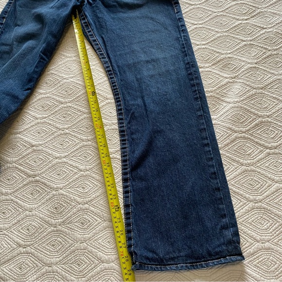 True Religion Straight Mid Rise Classic Blue Women's Jeans Size 34 - Picture 8 of 16